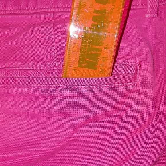 Old navy pixie shorts ladies size 6 in fuchsia - Picture 7 of 8